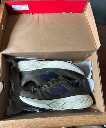 Used New Balance 880 v15 bike