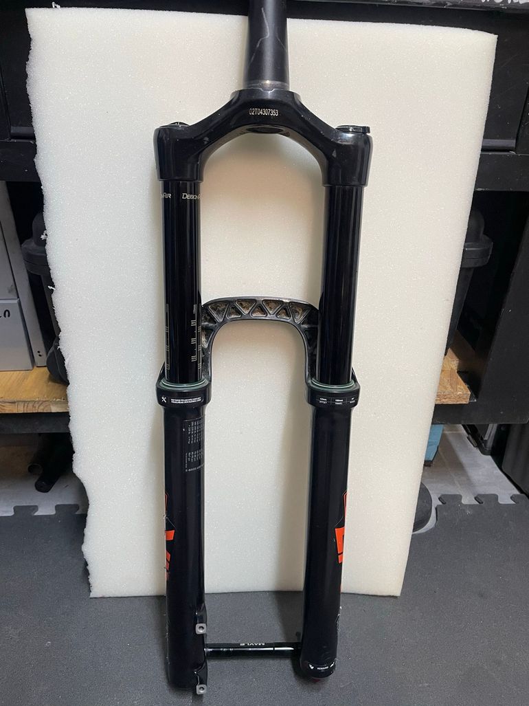 Brugt Rock Shox lyric bike — billede 2 af 9