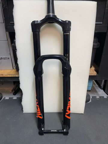 Used Rock Shox lyric Fork