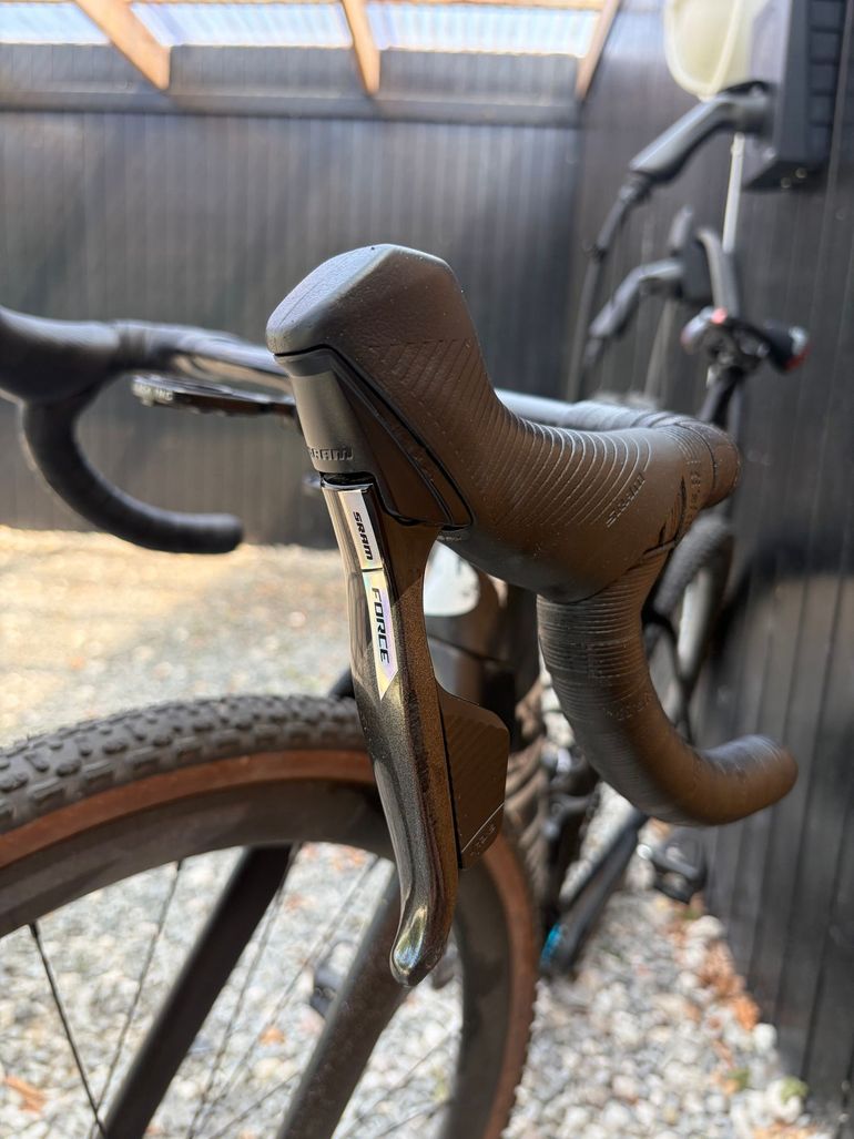 Brugt Sram FORCE D2 Shifter + Calibre 2025 bike — billede 2 af 4