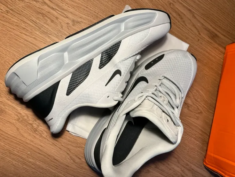 Gebrauchtes Nike Running Shoes bike — Bild 8 von 15
