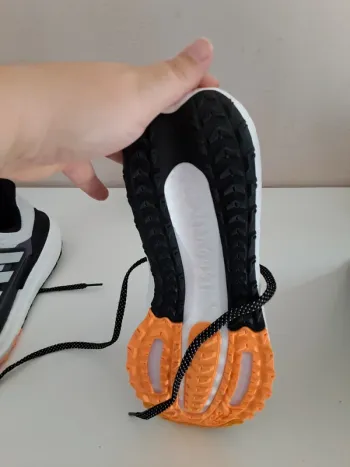 Brugt Adidas Ultra Boost Light bike — billede 8 af 11