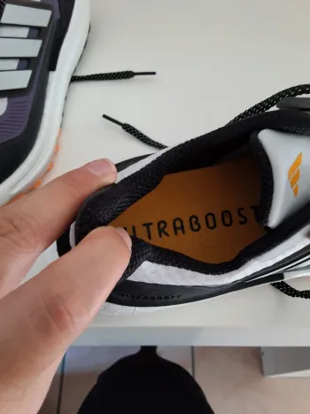 Brugt Adidas Ultra Boost Light bike — billede 6 af 11