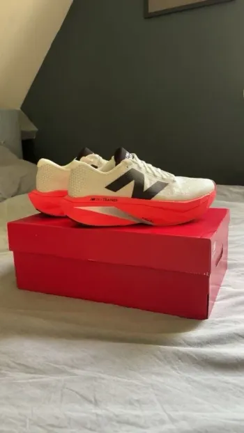 Used New Balance FuelCell Comp Trainer V3 bike