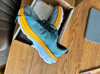 Tweedehands Hoka Bondi 8 bike — afbeelding 2 van 5