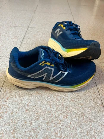 Gebrauchtes New Balance 1080 V14 bike — Bild 2 von 5