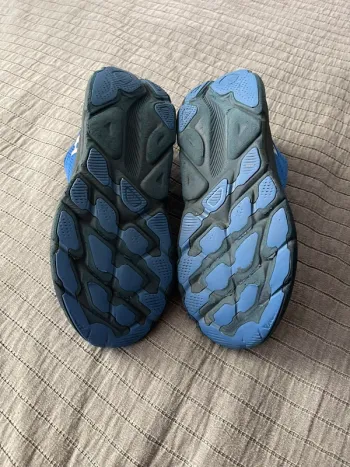 Hoka Clifton 9 Gore-Tex bike usato — immagine 4 di 6