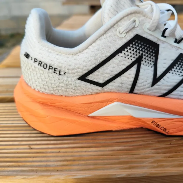 Gebrauchtes New Balance FuelCell Propel v5 bike — Bild 8 von 12