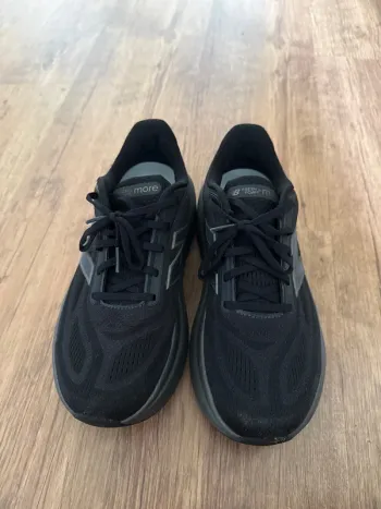 Brugt New Balance Fresh Foam More V6 bike — billede 2 af 5