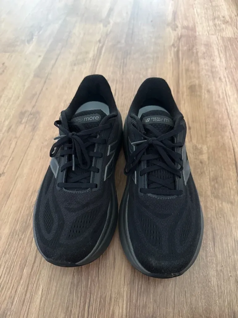 Brugt New Balance Fresh Foam More V6 bike — billede 2 af 5