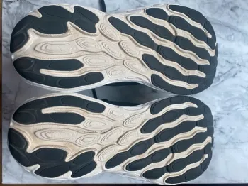 Gebrauchtes New Balance Fresh Foam 1080 v13 bike — Bild 11 von 12