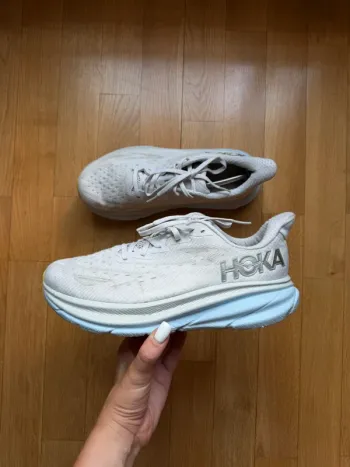 Hoka Clifton 9 bike usato