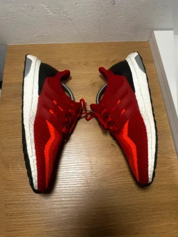 Used Adidas Ultraboost 2.0 Solar Red Gradient 2016 bike — image 3 of 8
