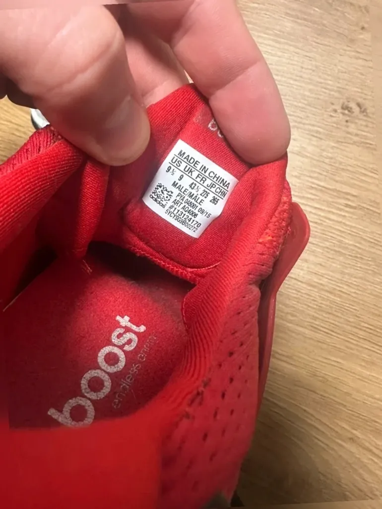 Used Adidas Ultraboost 2.0 Solar Red Gradient 2016 bike — image 7 of 8