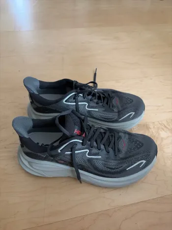 Gebrauchtes Hoka Clifton 10 bike