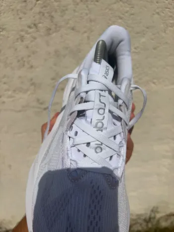 Brugt Asics Novablast bike — billede 7 af 13