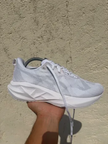 Brugt Asics Novablast bike