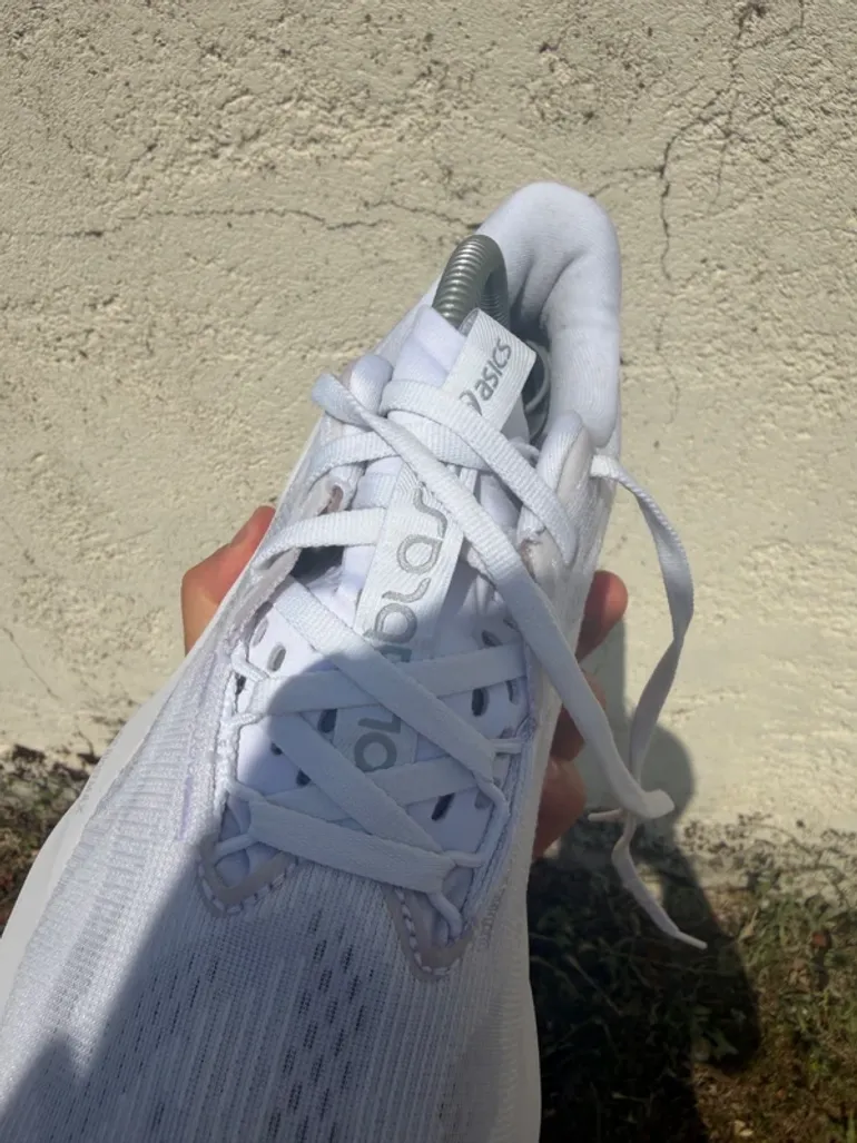 Brugt Asics Novablast bike — billede 13 af 13