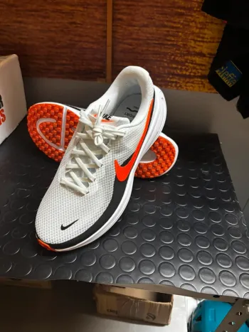 Brugt Nike Revolution 8 bike — billede 3 af 6