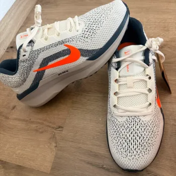 Brugt Orange Nike Air Winflo 11 bike — billede 7 af 10