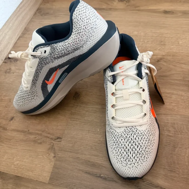 Brugt Orange Nike Air Winflo 11 bike — billede 8 af 10