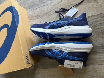 Używany Asics Shoes Size 43.5 bike — zdjęcie 2 z 4