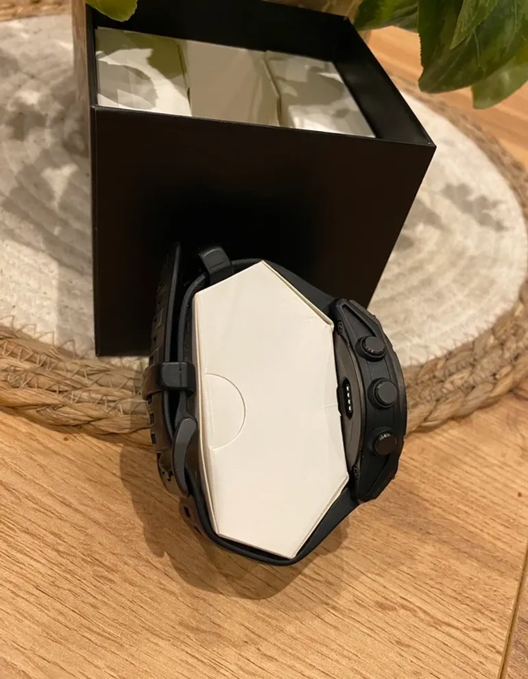 Used Garmin fenix 8 amoled 47 mm bike — image 3 of 5