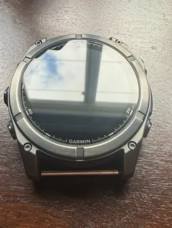 Used Garmin fenix 8 Amoled Sapphire 51mm bike — image 3 of 8
