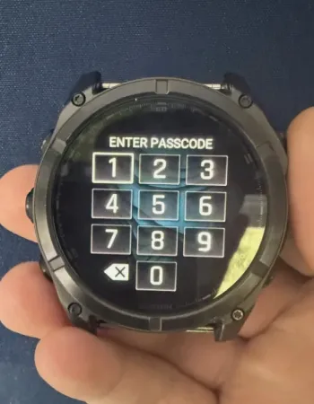 Used Garmin fenix 8 Amoled Sapphire 51mm bike — image 5 of 8