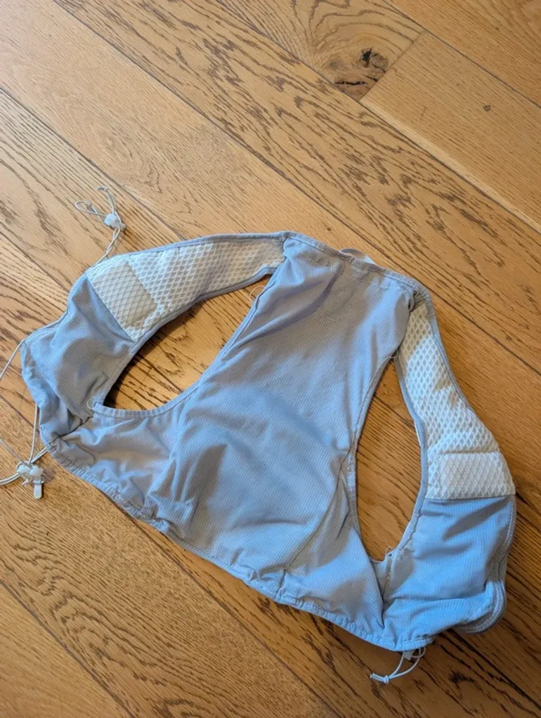 Used Autre Ultra Vest 10L bike — image 3 of 3