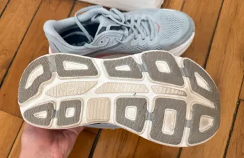 Hoka Bondi 9 bike usato — immagine 5 di 5