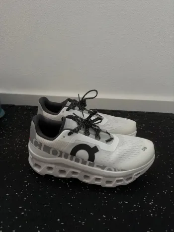 Gebrauchtes On Running Cloudmonster bike — Bild 3 von 6
