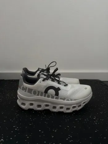 Gebrauchtes On Running Cloudmonster bike