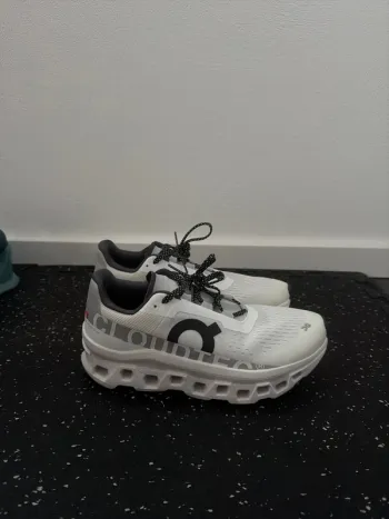 Gebrauchtes On Running Cloudmonster bike — Bild 2 von 6
