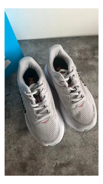 Hoka Bondi 9 bike usato — immagine 3 di 6