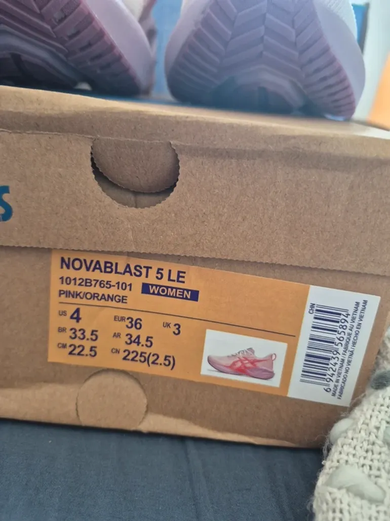 Brugt Asics Novablast 5 LE bike — billede 6 af 6