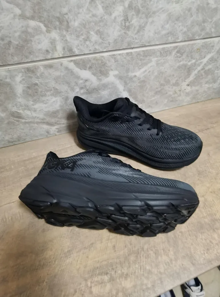 Used Hoka Shoes Black size 40 bike — image 2 of 4