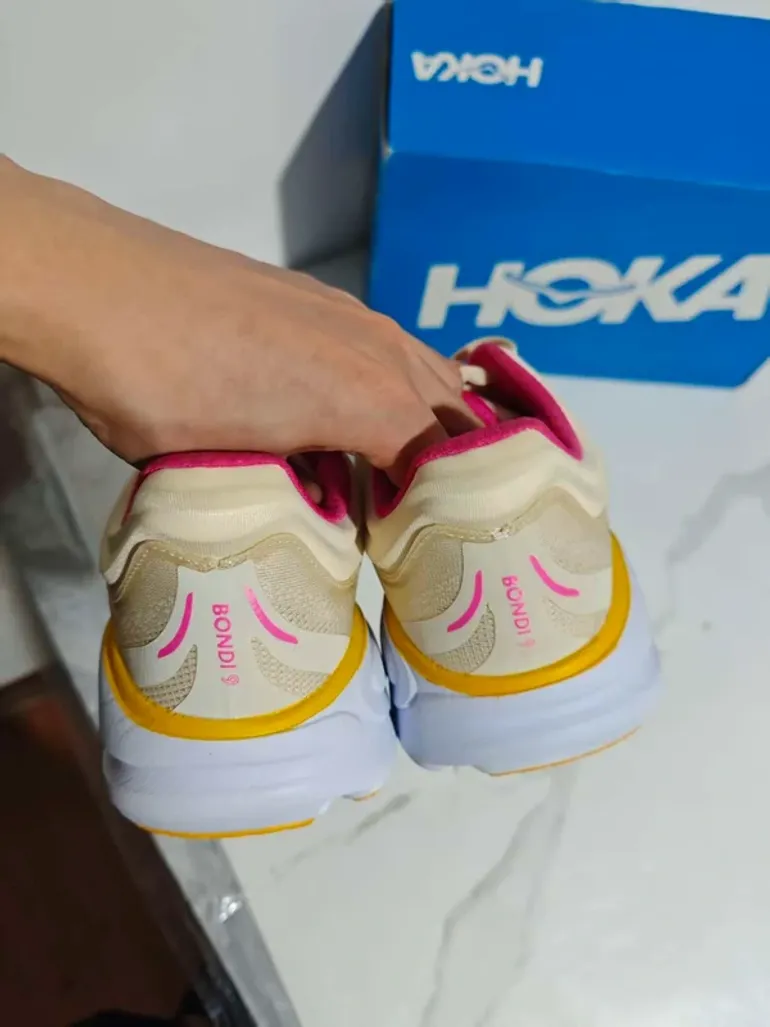 Hoka Bondi 9 bike usato — immagine 5 di 7