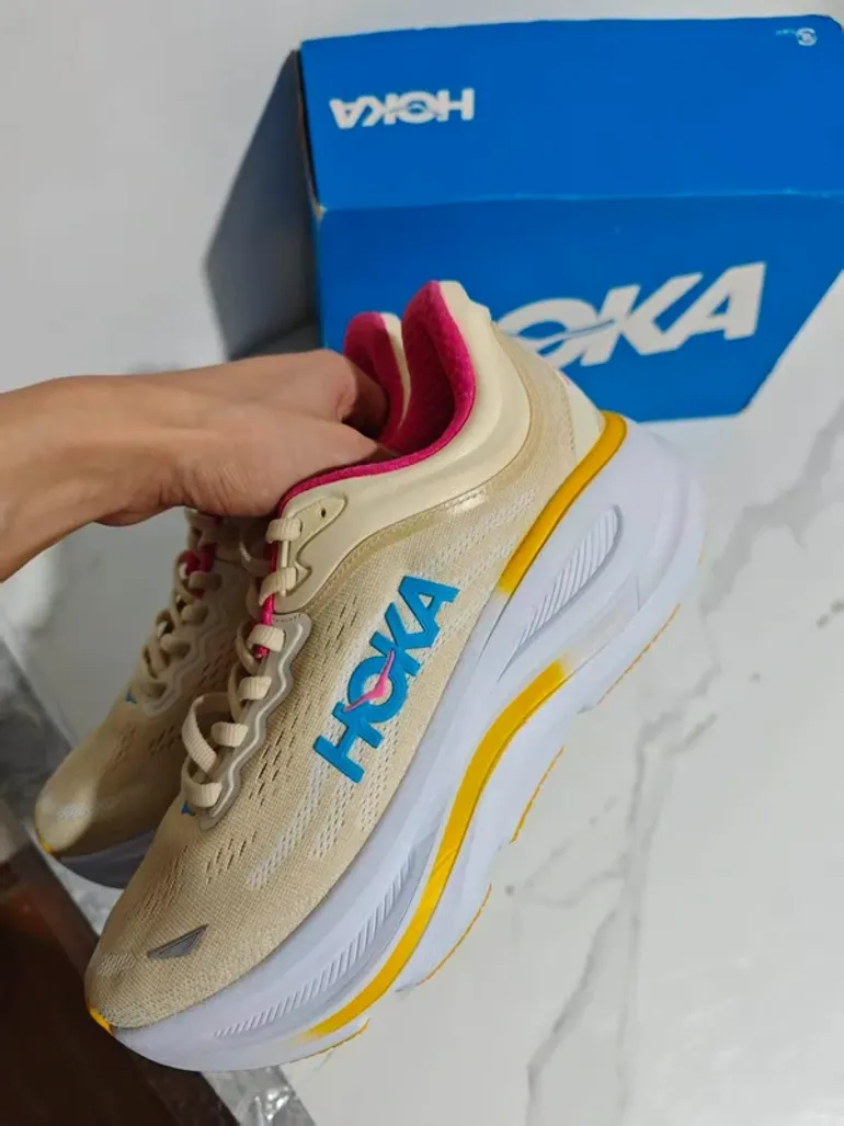 Hoka Bondi 9 bike usato — immagine 4 di 7