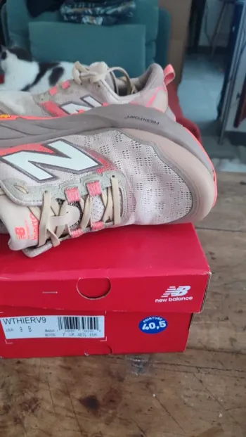 Brugt New Balance Hierro V9 bike — billede 3 af 13