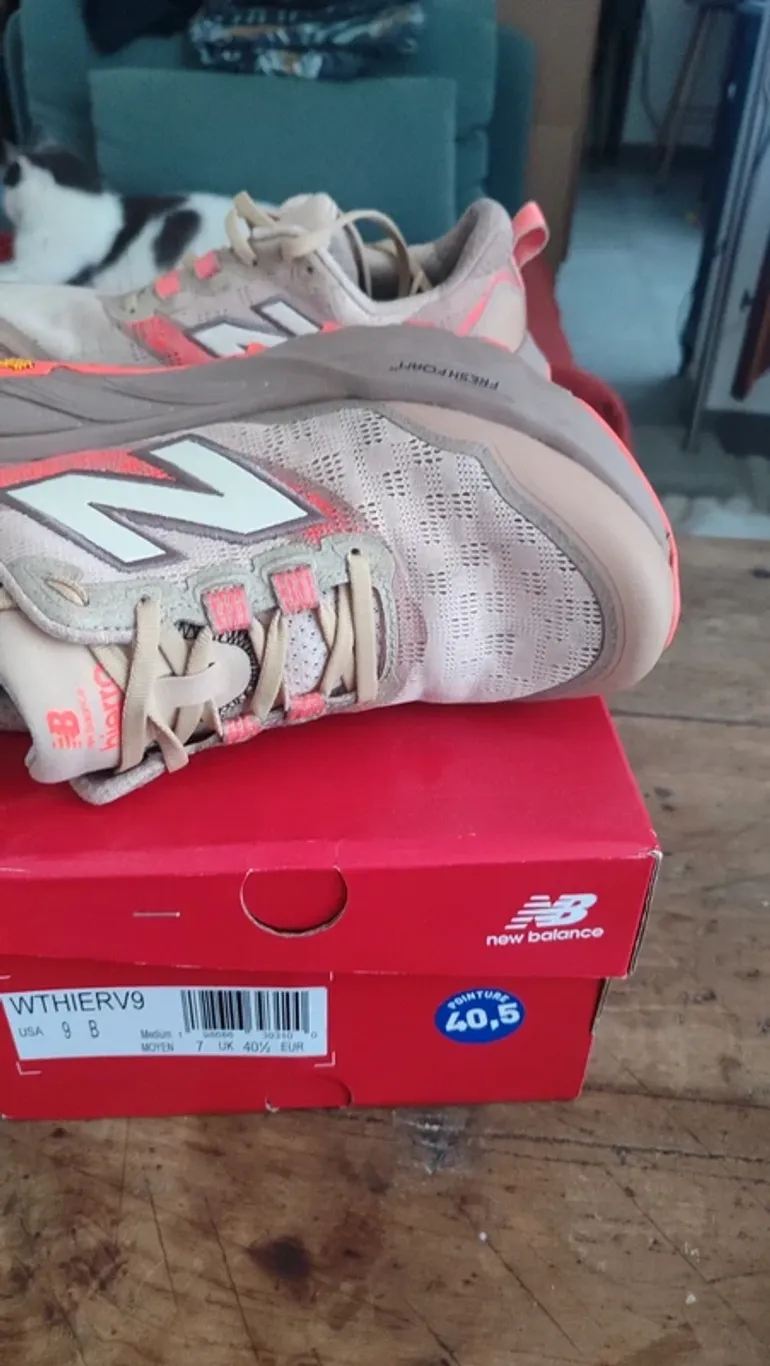 Brugt New Balance Hierro V9 bike — billede 3 af 13