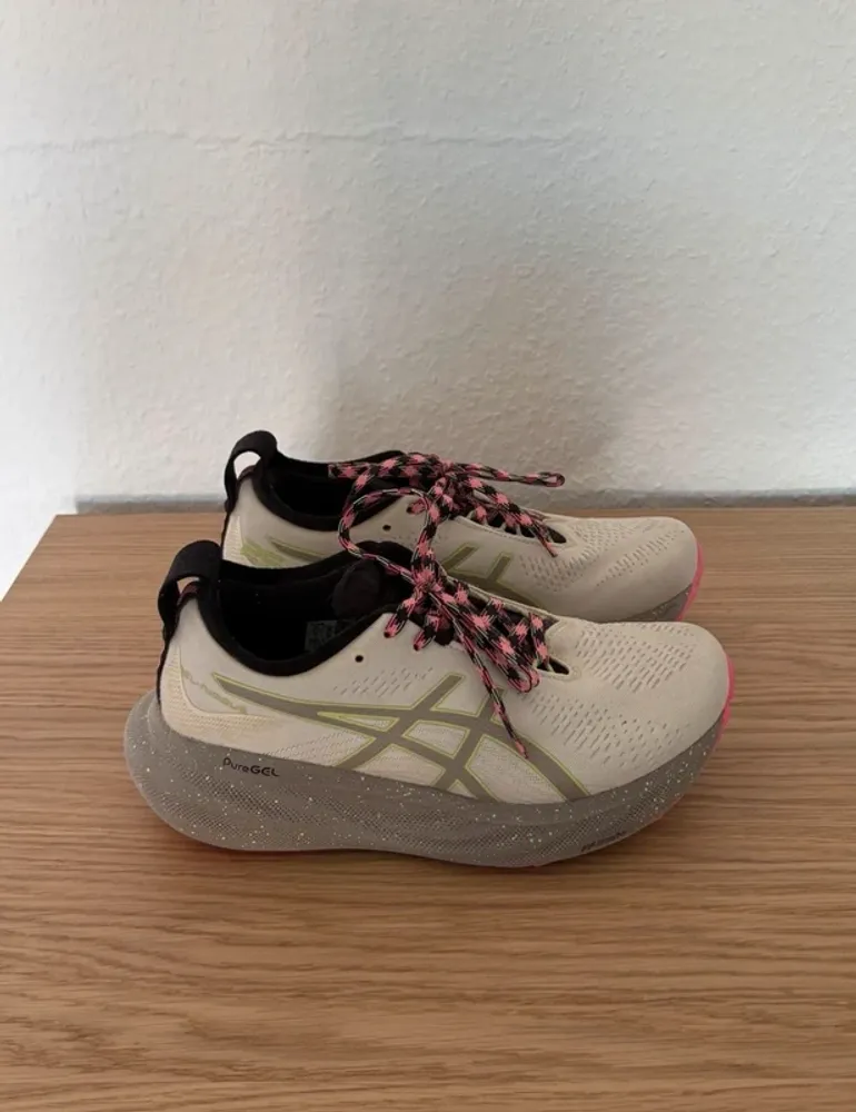 Asics Gel-Nimbus 25 TR bike de segunda mano — imagen 3 de 7