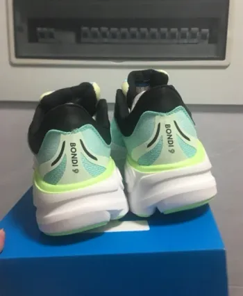 Hoka Bondi 9 bike usato — immagine 5 di 5