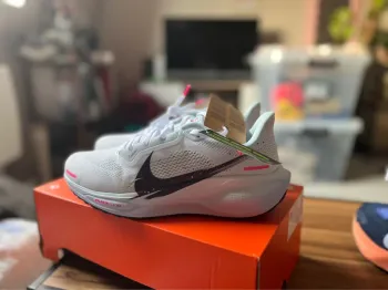 Brugt Pegasus Nike Zoom Fly 6 bike
