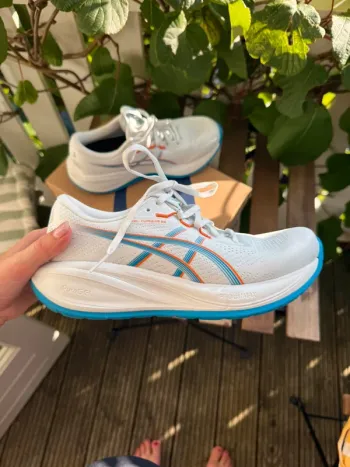 Używany Asics Cumulus 28 bike