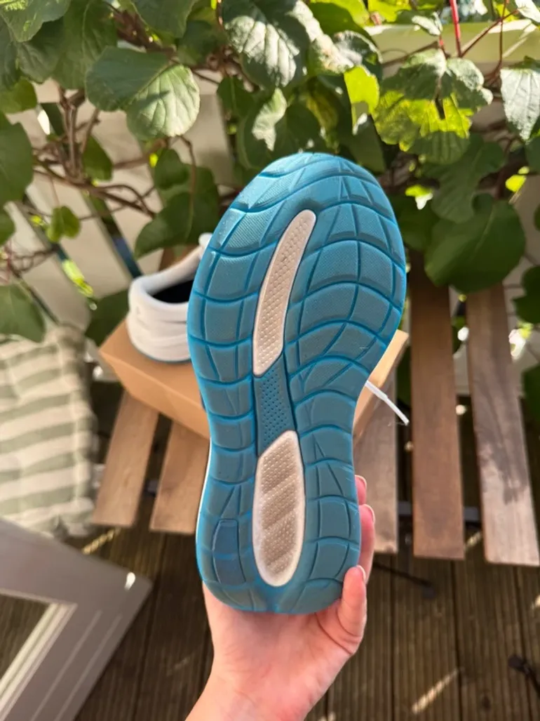 Used Asics Cumulus 28 bike — image 5 of 5