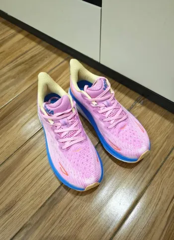 Gebrauchtes Hoka Pink Shoes Size 38 bike — Bild 3 von 4