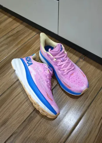 Gebrauchtes Hoka Pink Shoes Size 38 bike