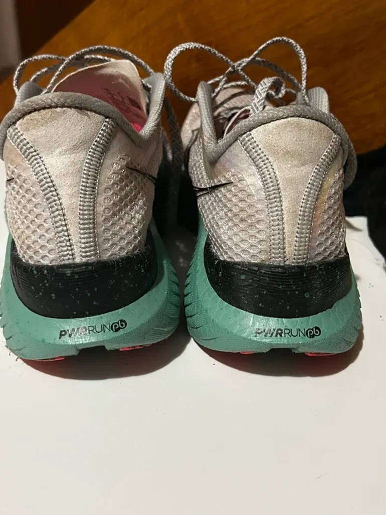 Used Saucony Endorphin Pro 3 bike — image 5 of 9