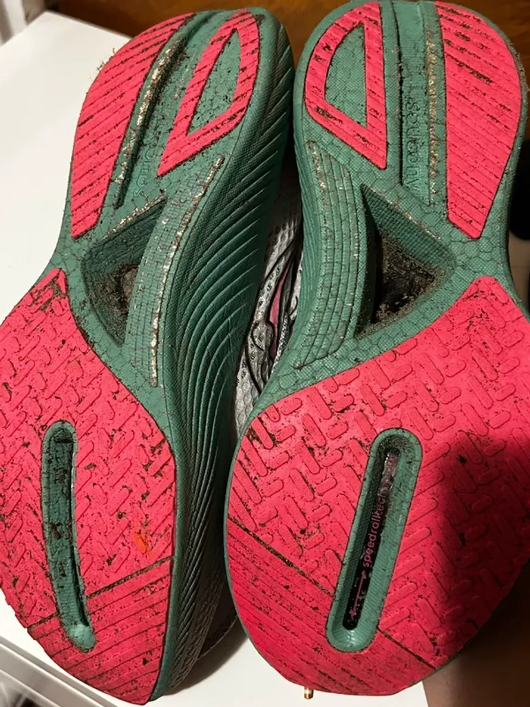 Used Saucony Endorphin Pro 3 bike — image 8 of 9